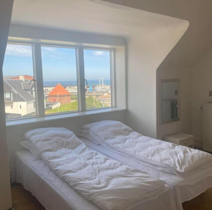 3 Vaerelses Lejlighed Taet Faergen Hirtshals Exterior foto